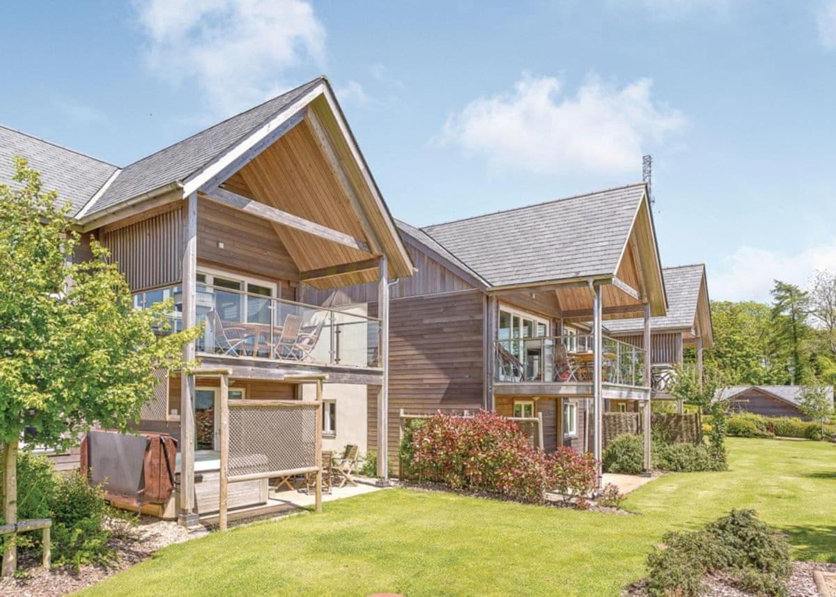 Swandown Lodges Чард Екстер'єр фото