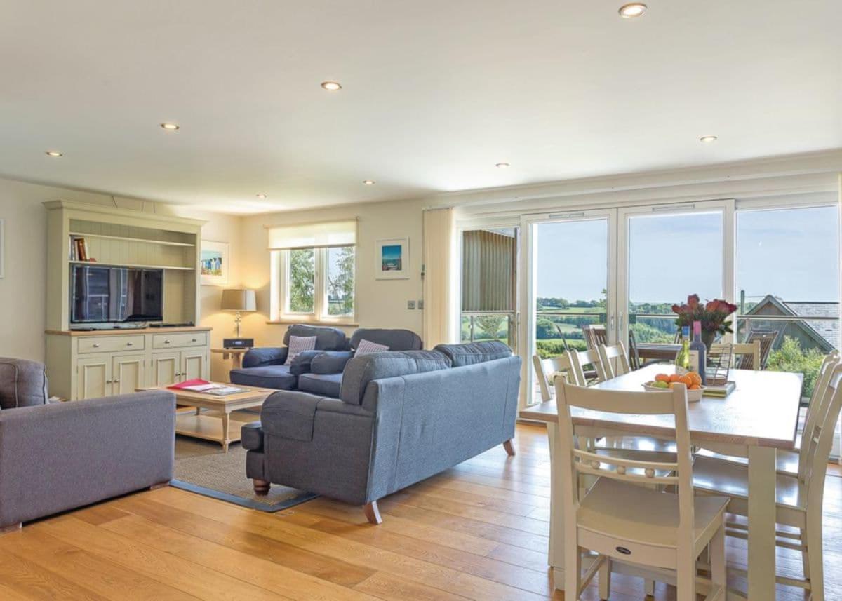 Swandown Lodges Чард Екстер'єр фото