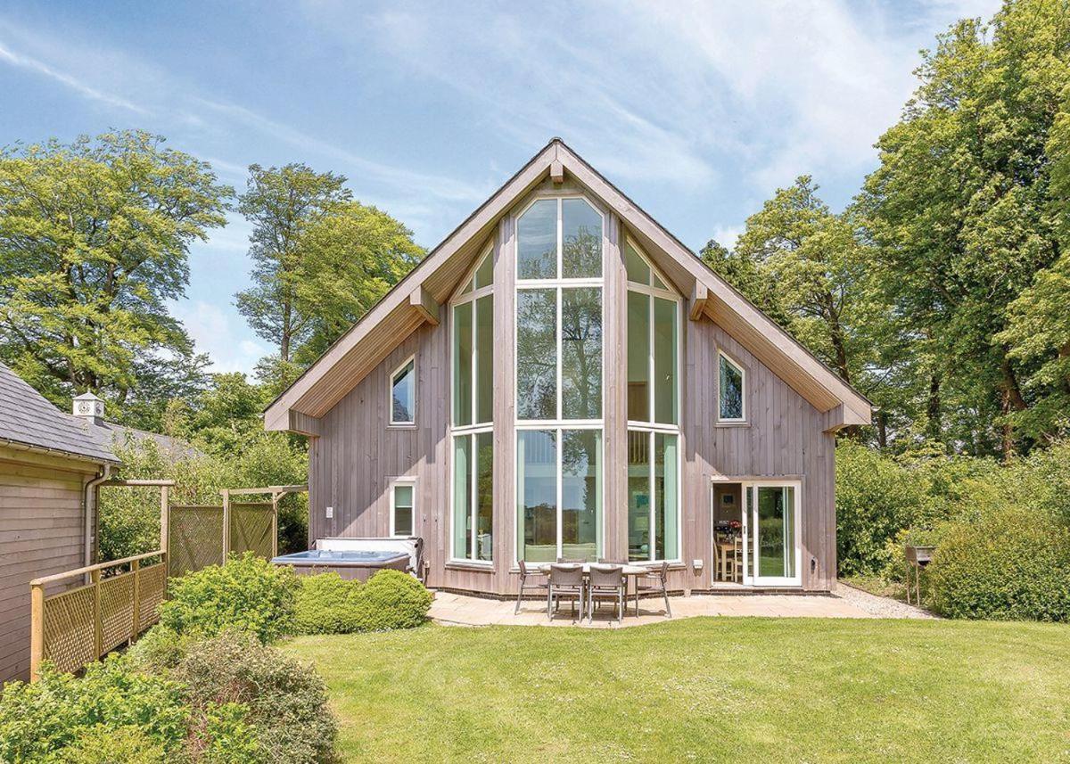 Swandown Lodges Чард Екстер'єр фото
