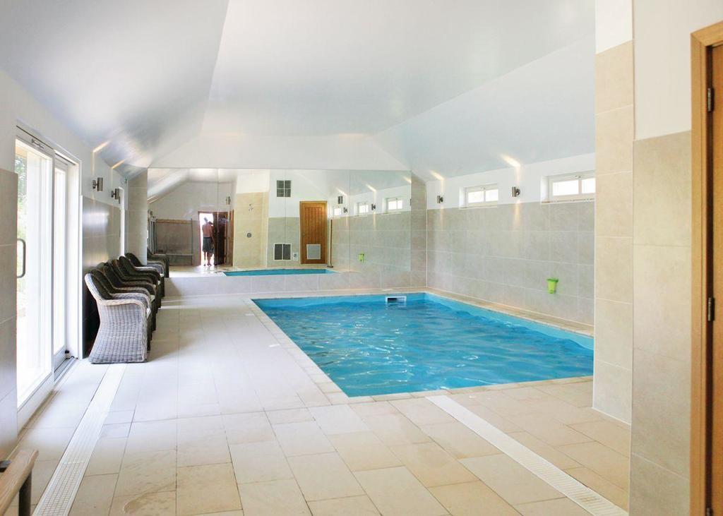 Swandown Lodges Чард Екстер'єр фото