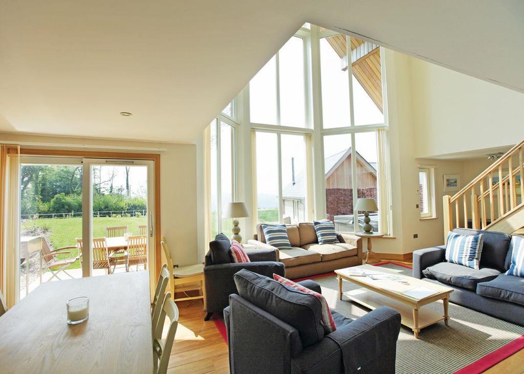 Swandown Lodges Чард Екстер'єр фото