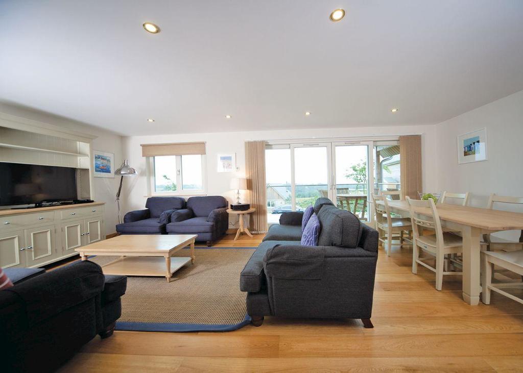 Swandown Lodges Чард Екстер'єр фото
